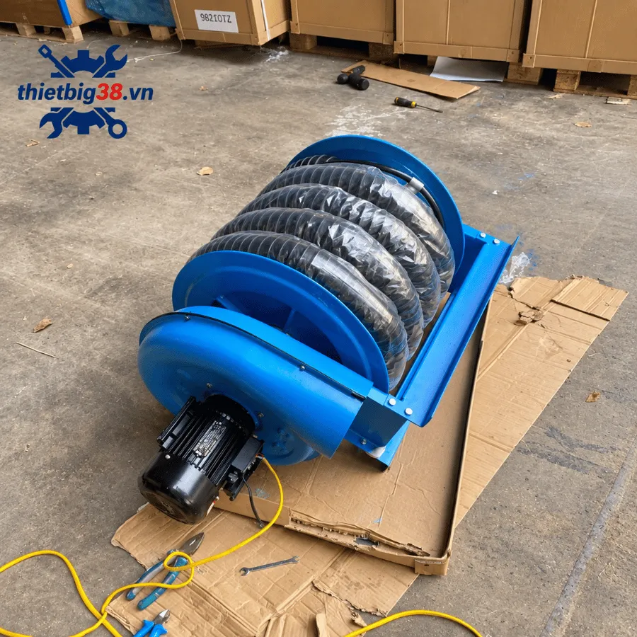Minh họa cuộn ống dạng treo có motor và chụp bô