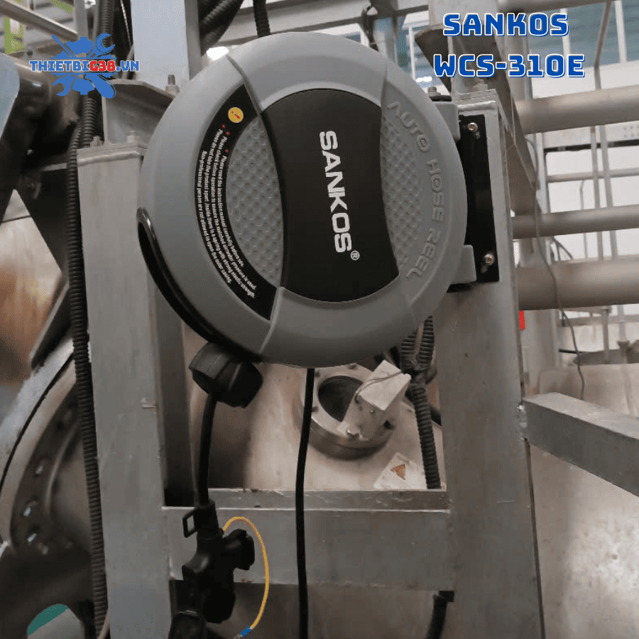 Ổ Cắm Điện Công Nghiệp Tự Rút Lõi Dây 2.5mm² x 3 Lõi Dài 10M Sankos WCS-310E