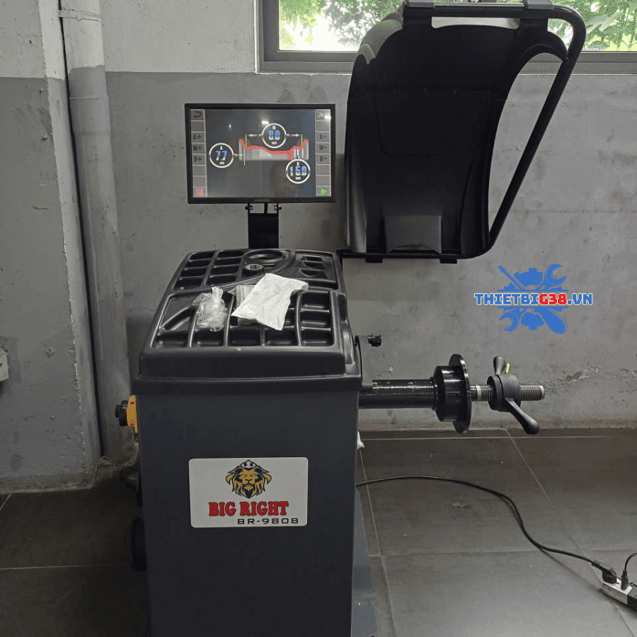 Lắp Đặt Bàn Giao Máy Cân Mâm Xe Tự Động Công Nghệ Ý Big Right BR-9808 Cho Mitsubishi Kim Liên - Hà Tĩnh